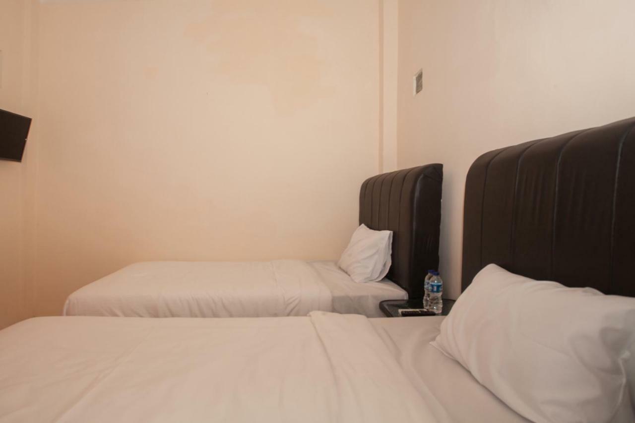 Oyo 1752 Hotel Wisata Kisaran Extérieur photo